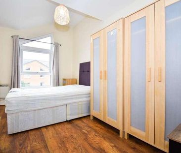 Cyclops Mews, Canary Wharf, London, E14 - Photo 2