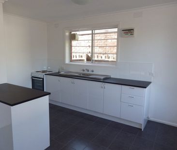 1/2 Anderson Street, Ascot Vale VIC 3032 - Photo 2
