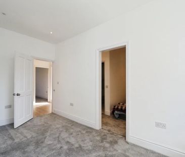 6 Bed Semi-Detached House, Forest Road East, NG1 - Photo 5