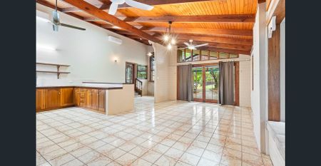 Dual Living In Freshwater - Photo 2