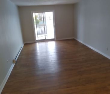 For Lease - 151 Industrial Boulevard Unit# 22, Greater Napanee, Ont... - Photo 1