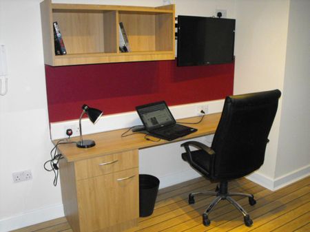 5 bedroom flat to rent - Photo 3