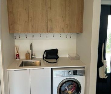 Modern 2BR Townhouse in Wainuiomata - Photo 4