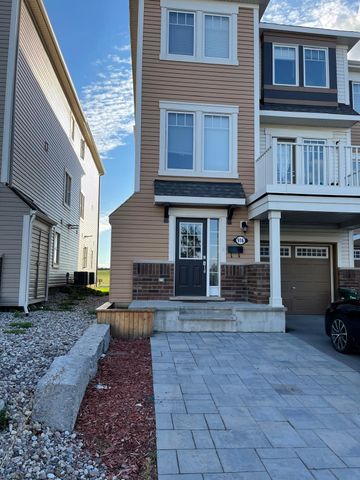 For Lease - 916 Fameflower Street, Barrhaven, Ontario - Photo 5