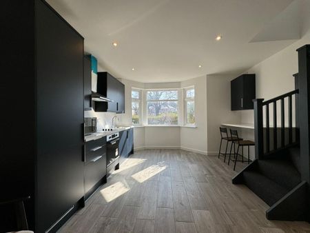 3 bedroom semi-detached house to rent - Photo 5