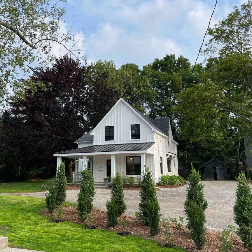 For Lease - 91 Jerseyville Road, Hamilton, Ontario - Photo 1