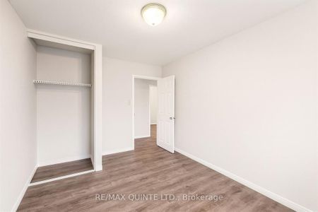 For Lease - 15 Union Street, Belleville, Ontario - Photo 4