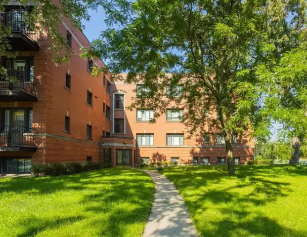 7 Av. Roosevelt | 7 Avenue Roosevelt, Mont-Royal · 1 ch. - Photo 1