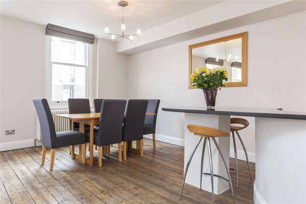A bright and contemporary two bedroom, two bathroom apartment. - Photo 1
