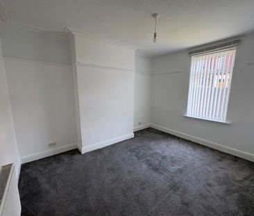 3 Bed Terraced House, Eastdale Road, L15 - Photo 1