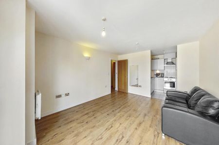 2 bedroom flat to rent - Photo 3