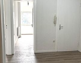 Helle 2-Zimmer Wohnung mit Balkon - Annastraße - Photo 1