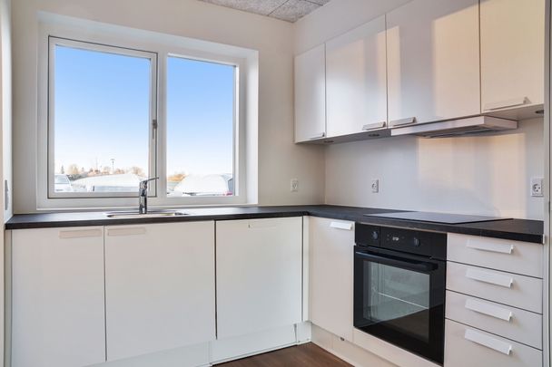 4-vær. rækkehus med egen terrasse - Photo 1