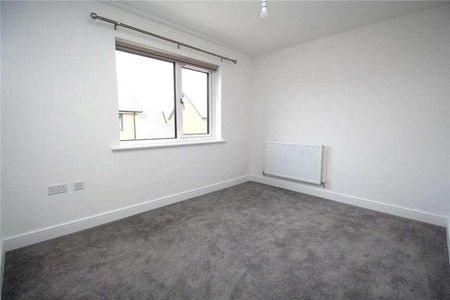 Edwards Grove, Bordon, Hampshire, GU35 - Photo 5