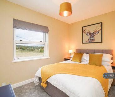 2 bedroom terraced house to rent - Photo 4