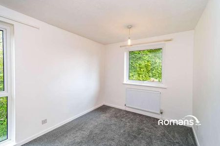 May Tree Close, Winchester, Hampshire, SO22 - Photo 3
