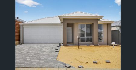 BRAND NEW FAMILY HOME WITH THEATRE ROOM - Photo 4