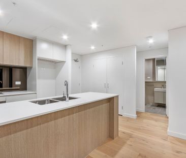 Amazing Unit in Exceptional Location - Photo 4