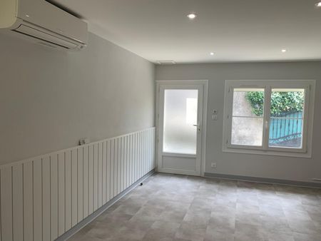Location Maison 2 pièces 39m² SAUVETERRE DE GUYENNE 33540 - Photo 4