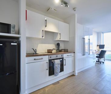 Studio to rent - Photo 5