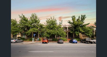 22/18 Captain Cook Crescent,Griffith - Photo 5