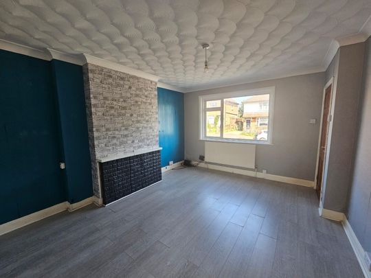 Lobelia Road, Southampton - Photo 1