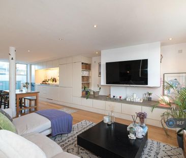 2 bedroom flat to rent - Photo 2