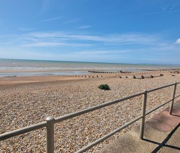 A 2 Bedroom Flat Instruction to Let in Bexhill-on-Sea - Photo 2