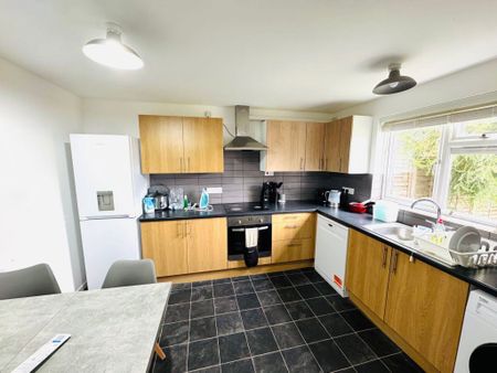 94, Bradshaw Road, Chichester - Photo 5