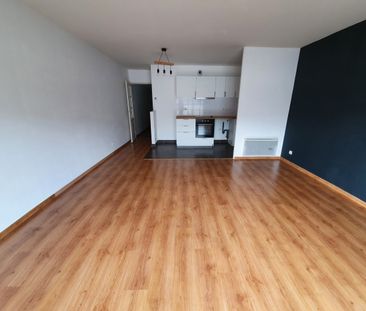 Location Appartement 2 pièces 53m² LILLE 59000 - Photo 2