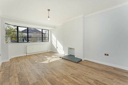 Ashley Drive, Twickenham, TW2 - Photo 3