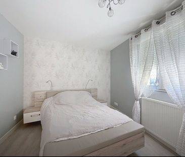 appartement 82m2, terrasse, 3 chambres, place de parking - Photo 5