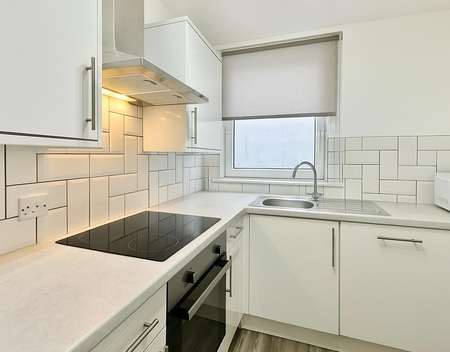 South Parade - Photo 2