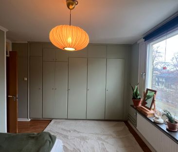 Sandfjärdsgatan, Årsta - Photo 2