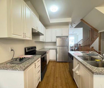 For Lease - 22 Andalusia Lane, Markham, Ontario - Photo 2