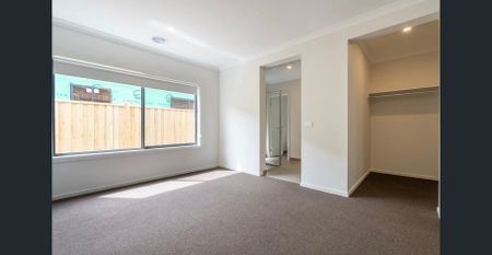 YOUR NEW DREAM HOME AWAITS IN MANDALAY ESTATE - Photo 2