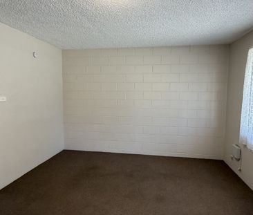 4/10 Macquoid Street, Queanbeyan - Photo 1