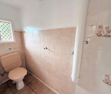 Central Southport Home. Walk to School! - Photo 6