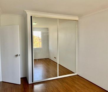 Recently Renovated Unit - Photo 2