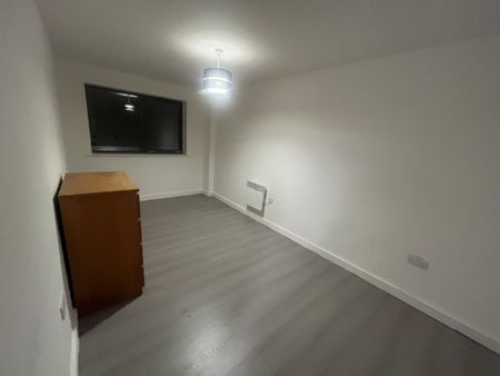 2 Bed Flat, Lincoln Gate, M4 - Photo 3