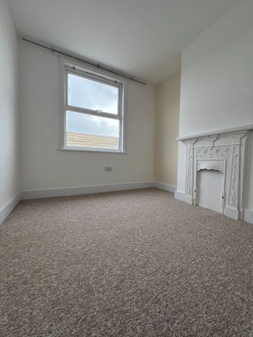 6 Bed Terraced House, Over Street, BN1 - Photo 3