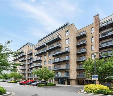 Flat , Finlay House, Commander Avenue, London - Photo 4