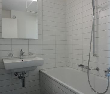 Kurzer Arbeitsweg? Wohnung neben Emmen-Center - Photo 1