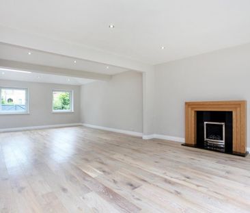 4 bedroom detached house to rent - Photo 2