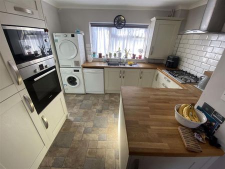 1 bedroom detached house to rent - Photo 5