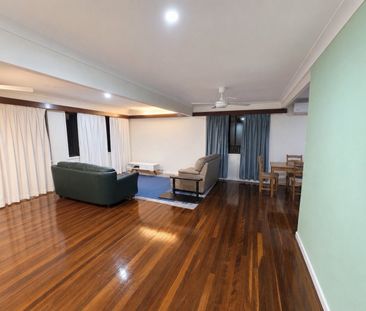 Wishart - Photo 1