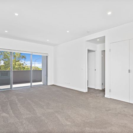 Stylish and bright unit close to the shopping heart - Photo 3