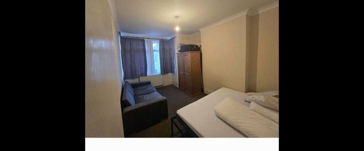 Room in a Shared Flat, Coventry Road, IG1 - Photo 1