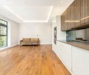 3 bedroom apartment to rent - Photo 6