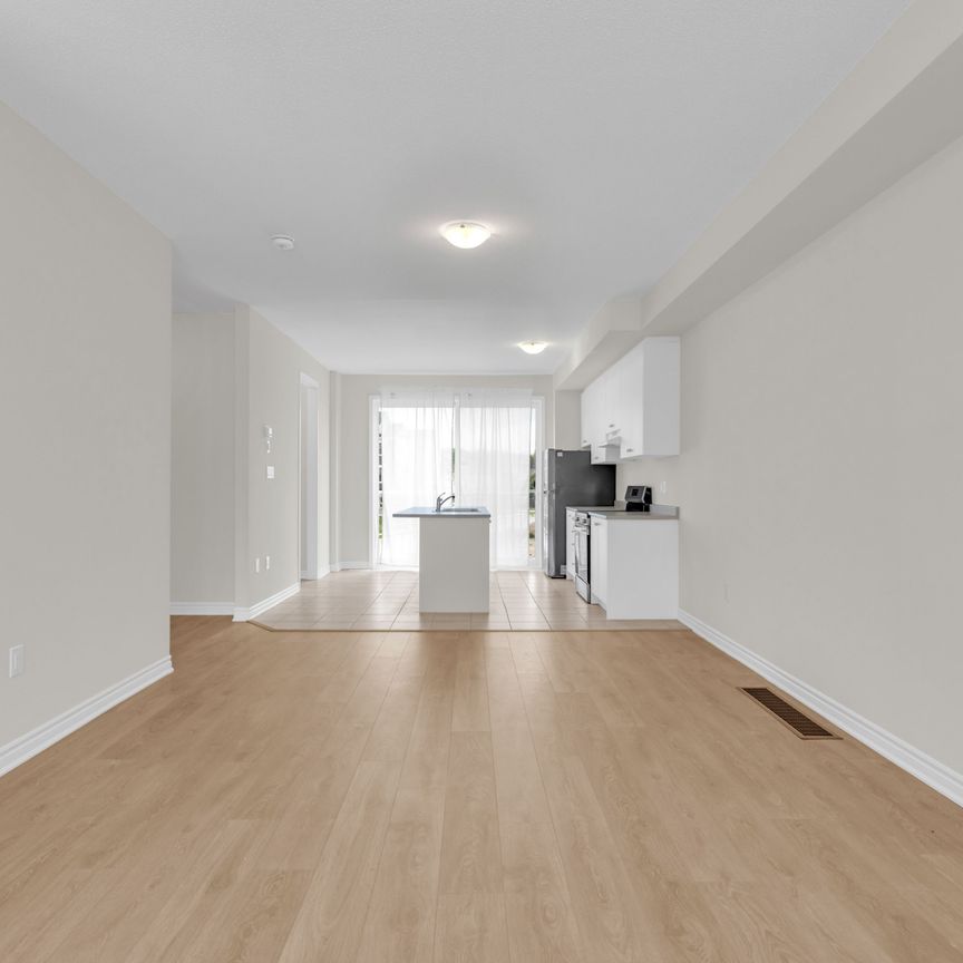 For Lease - 20 Lana Circle, Wasaga Beach, Ontario - Photo 1